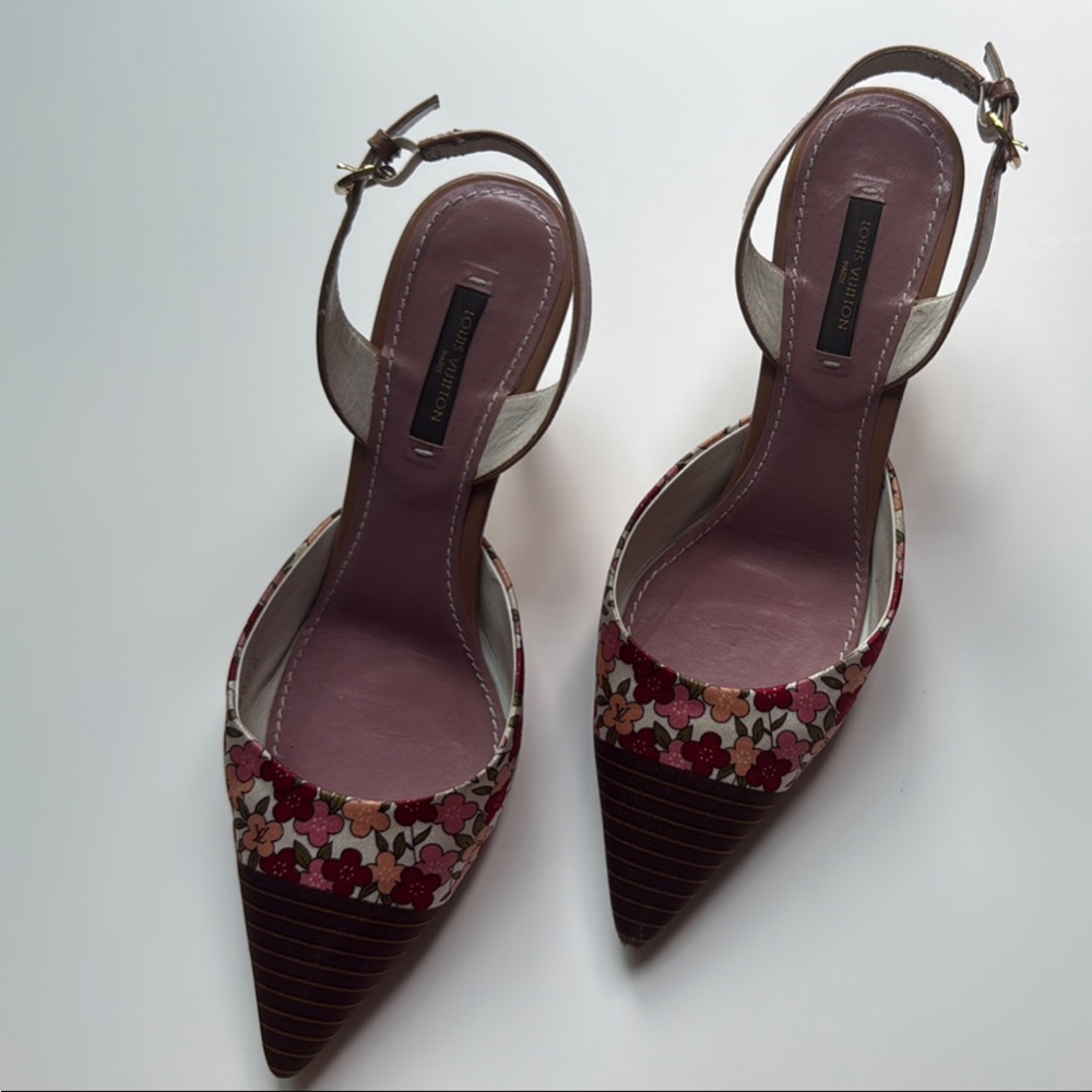 Louis Vuitton Red and Brown Floral Heels with Pointed Toe